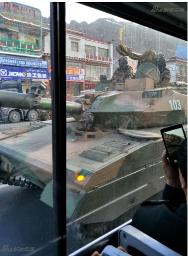 中国新轻坦弥补装甲战体系 战力超群碾压三代坦克