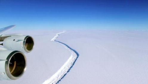 南极最大冰架断裂 面积6000平方公里为柏林7倍