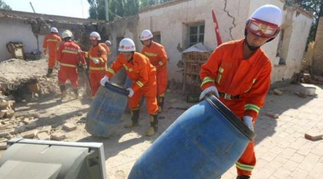 新疆精河地震6.6万人受灾 灾后启动灾区规划重建