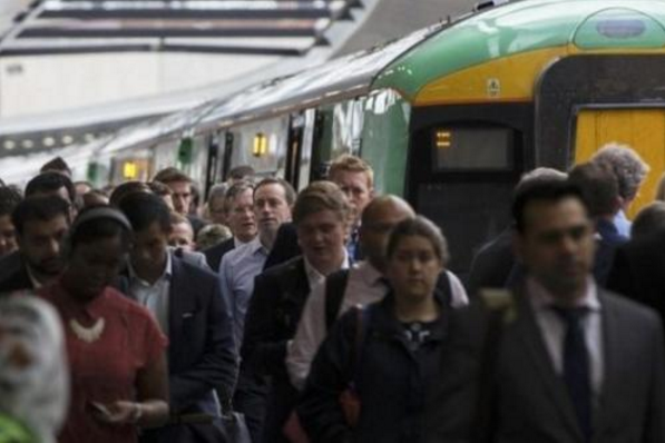 英国铁路票价创5年来最大增幅 激起民众不满