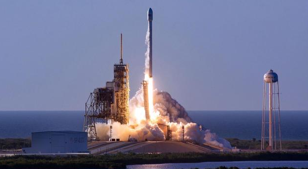 SpaceX再次成功发射并回收“猎鹰9号”火箭