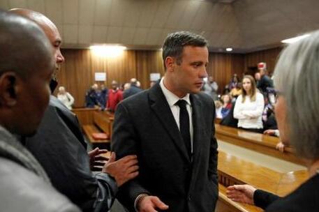 南非法院将“刀锋战士”刑期增至13年5个月
