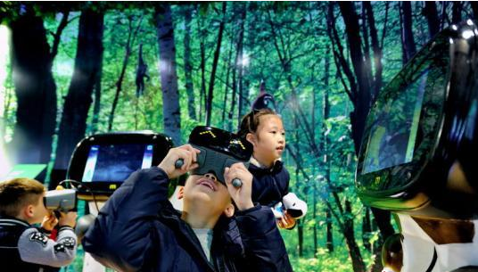 广州动物园建园60年谋转型 VR动物园正式迎客