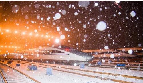 聚焦今冬“最强降雪”：交通受阻较大 多地学校停课