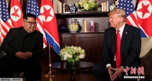 资料图:金正恩和特朗普会晤。 资料图:金正恩和特朗普会晤。