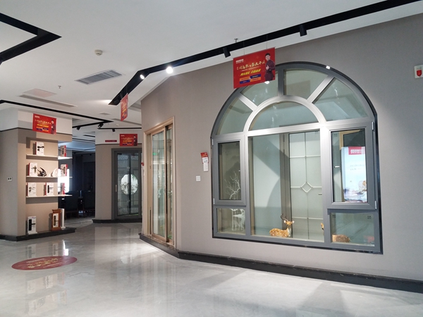 龙树展厅1.jpg